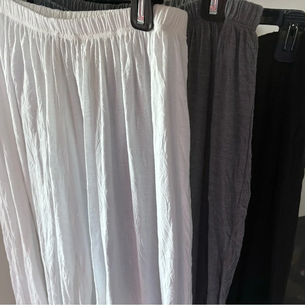 White Wide-Leg Pants - Picture 2 of 5